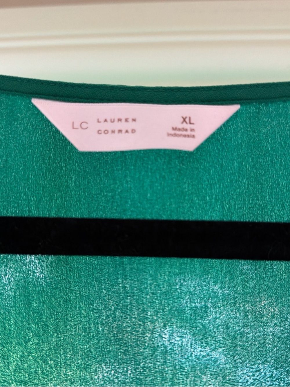 LC Lauren Conrad Emerald Green Tie-Neck Blouse - Picture 3 of 3